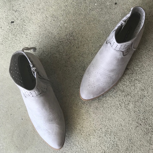 Last 1! Soda gray western perforated ankle booties - Picture 7 of 8